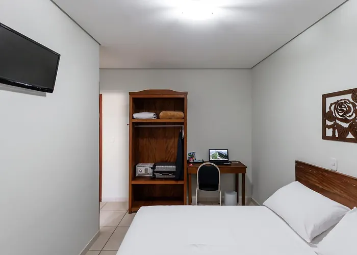 Romas Hotel